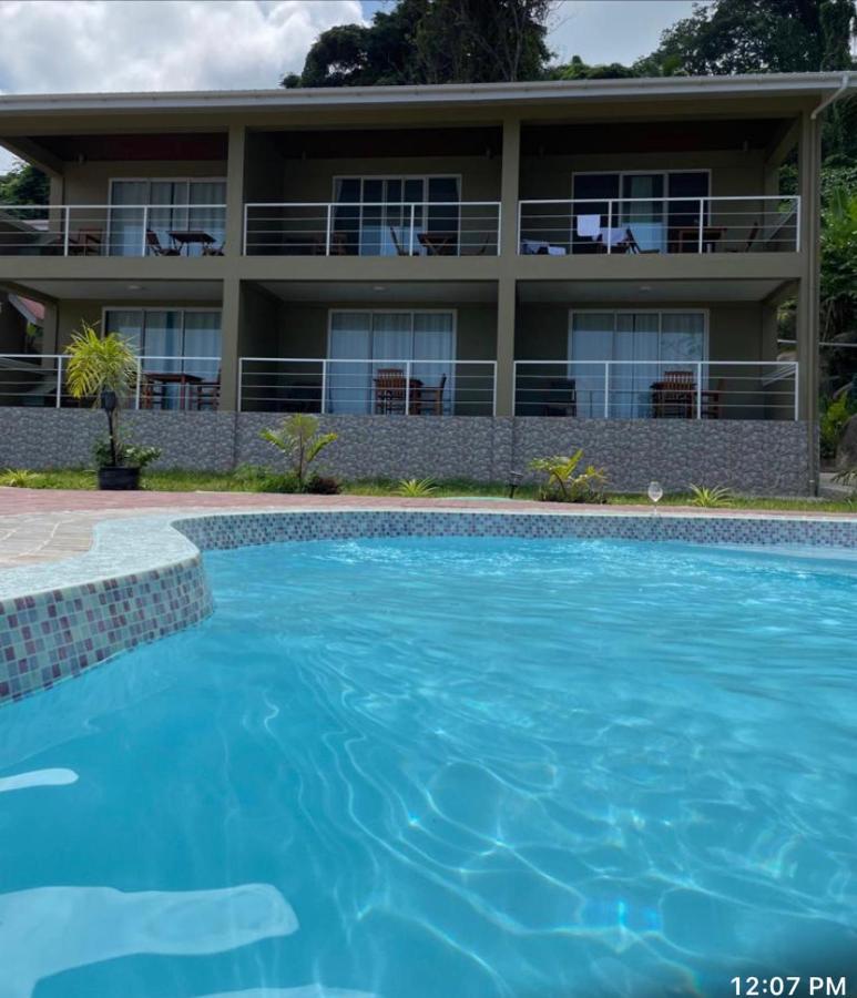 Auguste Holiday Residence Anse Etoile Extérieur photo