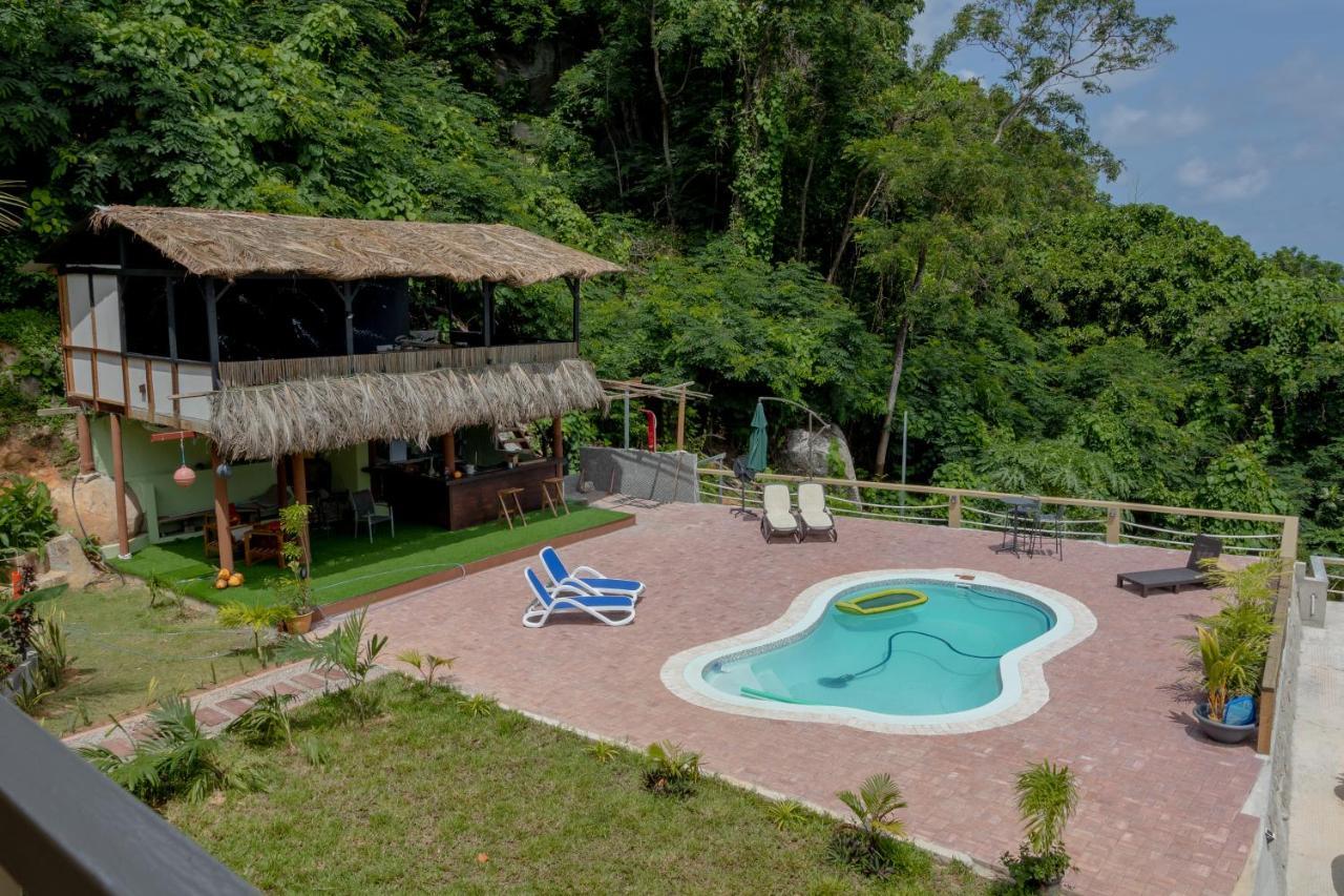 Auguste Holiday Residence Anse Etoile Extérieur photo