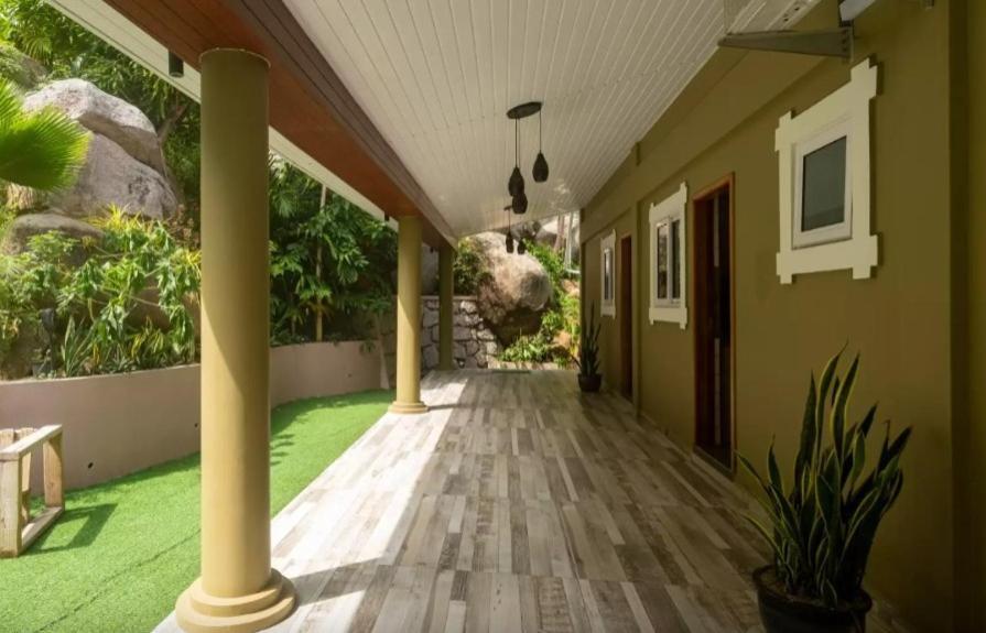 Auguste Holiday Residence Anse Etoile Extérieur photo